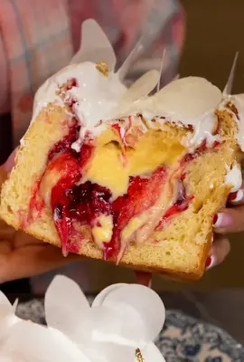 Paska vanillikreemi ja kirssidega - kuidas valmistada õrnaid ja kohevaid küpsetisi