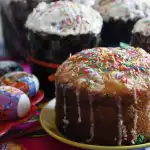 Kiired lihavõtted keefiriga: seda ei saa isegi ilma pärmita öelda - see tuli väga maitsev Kiired lihavõtted keefiriga: seda ei saa isegi ilma pärmita öelda