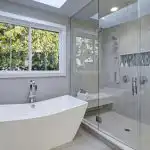 Nägin alati vaeva dušikabiini puhastamisega, kuni leidsin selle elulõnga: tahvel